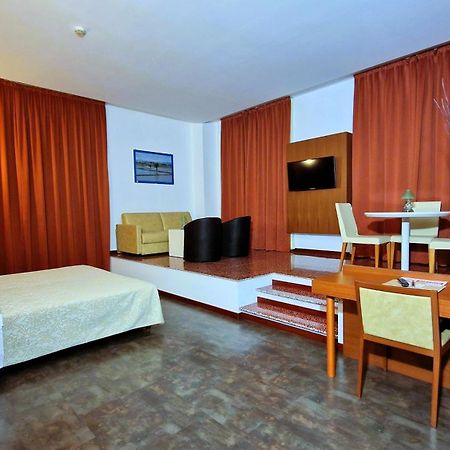 Bella Italia Palace Hotel Novare Extérieur photo