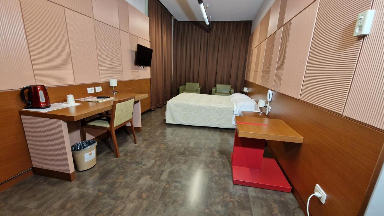 Bella Italia Palace Hotel Novare Extérieur photo