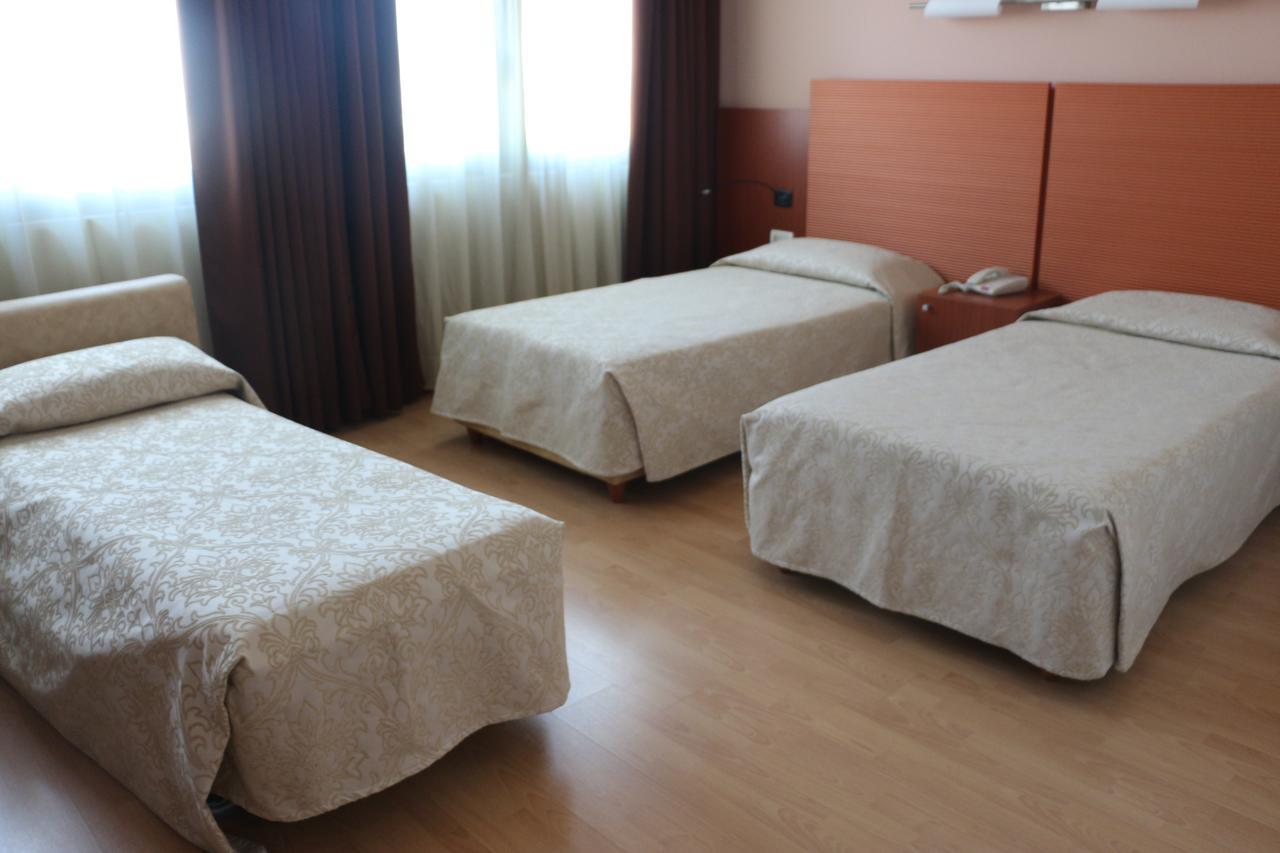 Bella Italia Palace Hotel Novare Extérieur photo