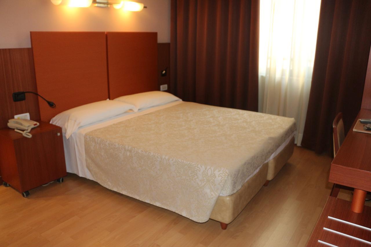 Bella Italia Palace Hotel Novare Extérieur photo